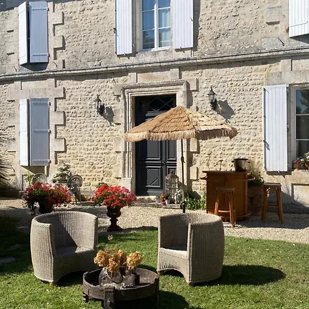 La Maison De Marie Bed & Breakfast Vindelle