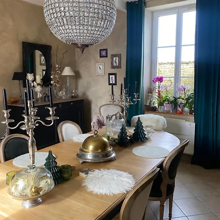 La Maison De Marie Bed & Breakfast Vindelle